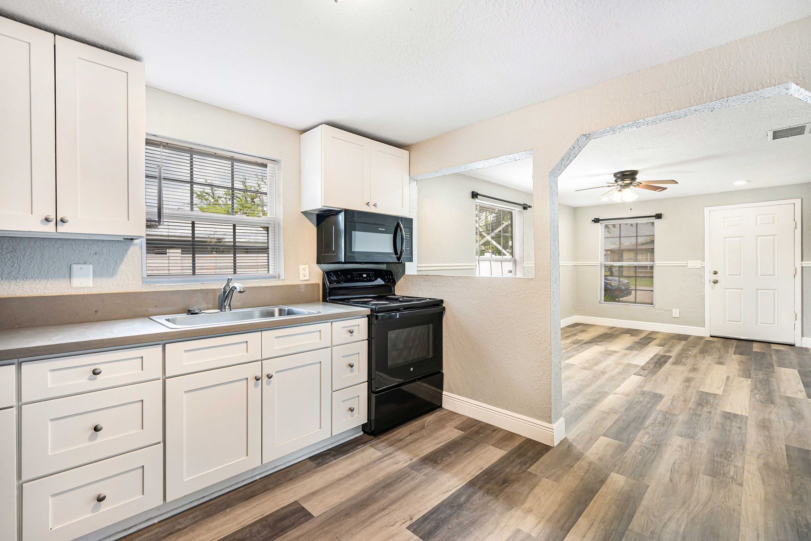 Tampa House: 3703 E North Bay St