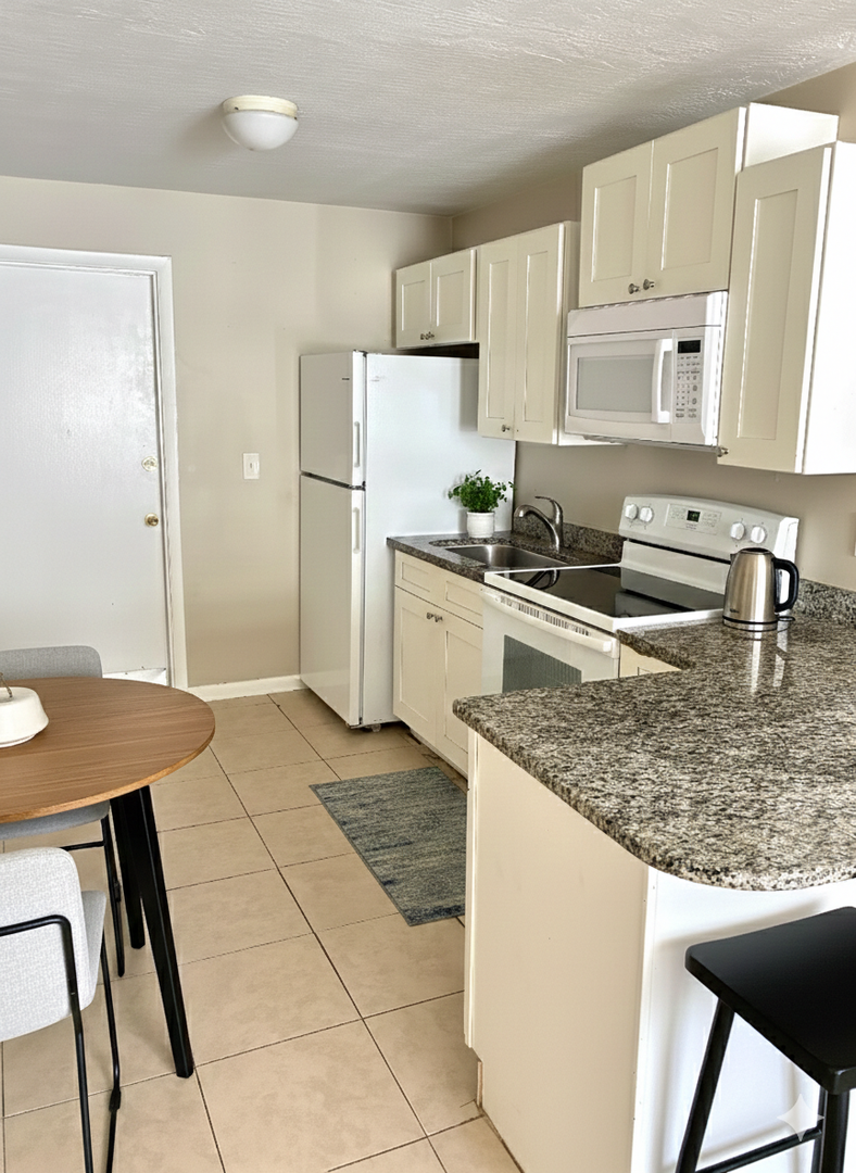 Melbourne Apartment: 5 Circle Avenue