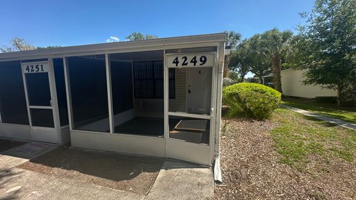 LIMITED SPECIAL: Lease by 8/31 and get half of your first full month RENT FREE!!! – photo 1
