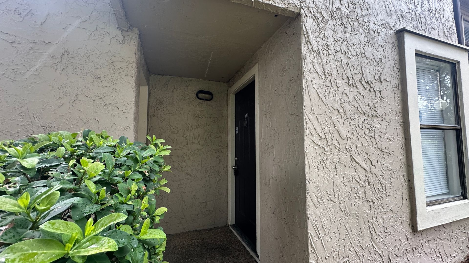 Winter Park Apartment: 3000–3098 Oaks Cir