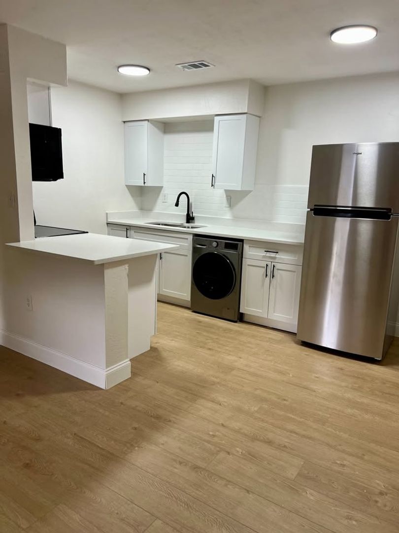 Gainesville Apartment: 1220 NW 12th Street