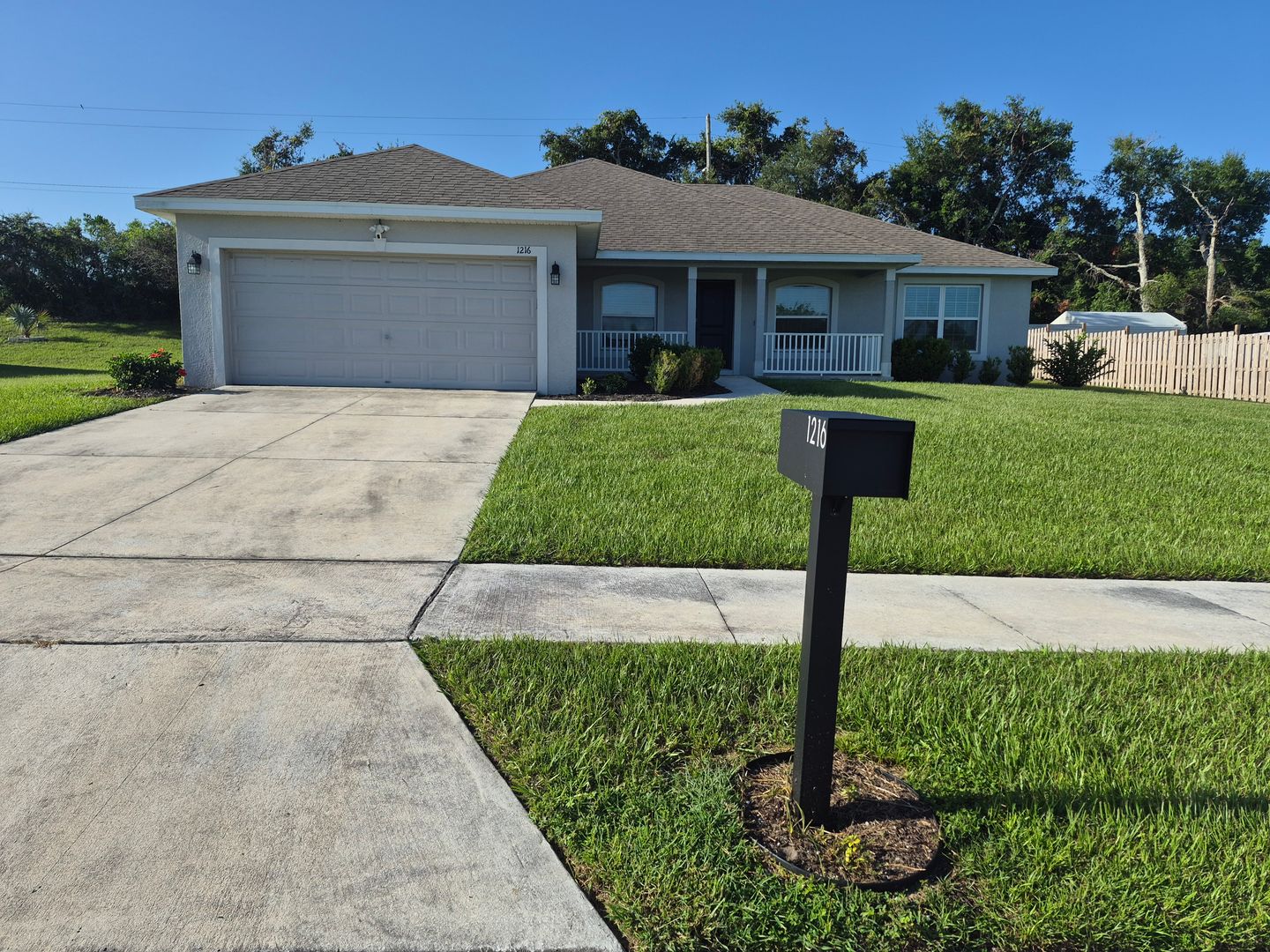 Haines City House: 1216 Margaret Ave