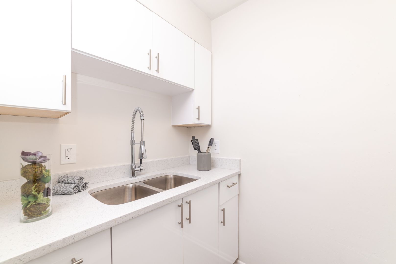 Gainesville Apartment: 321 NW 21st Lane