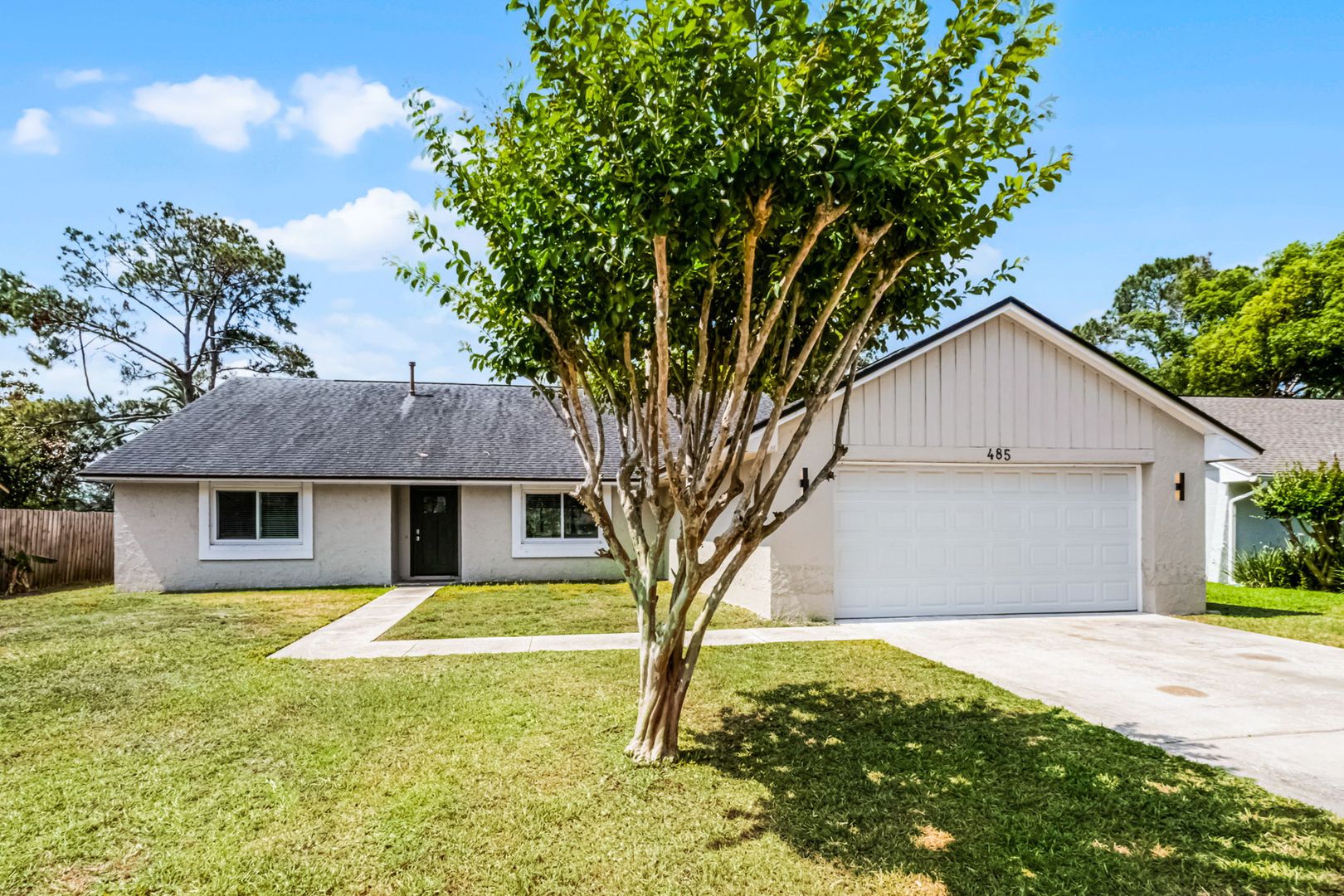 Lake Mary House: 485 Lakeshore Dr