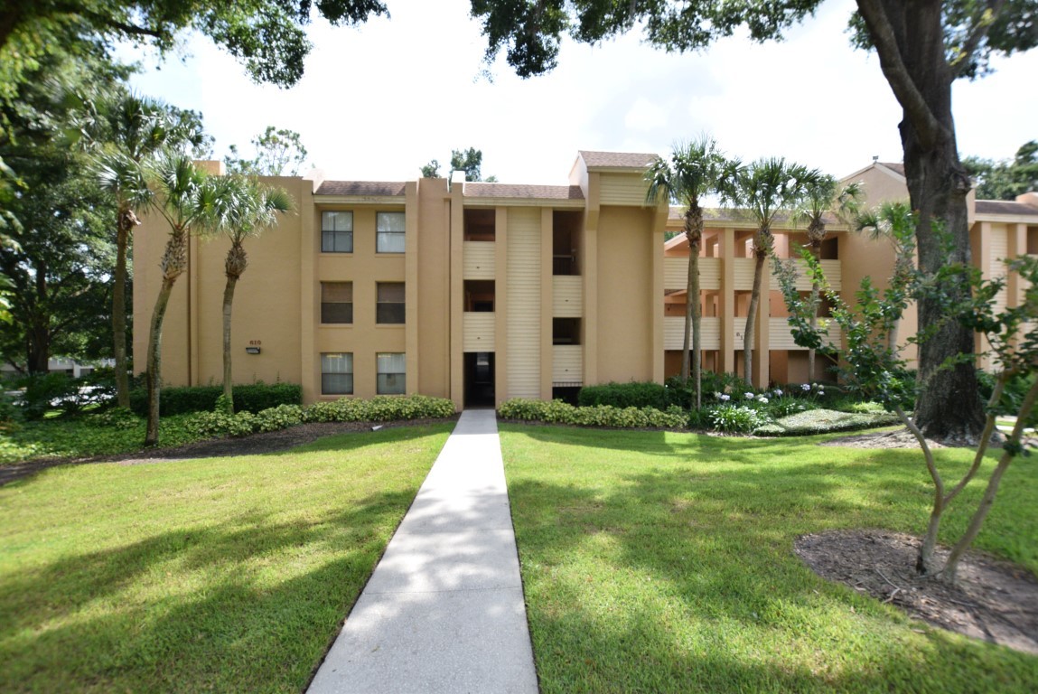 Altamonte Springs House: 610 Cranes Way #202