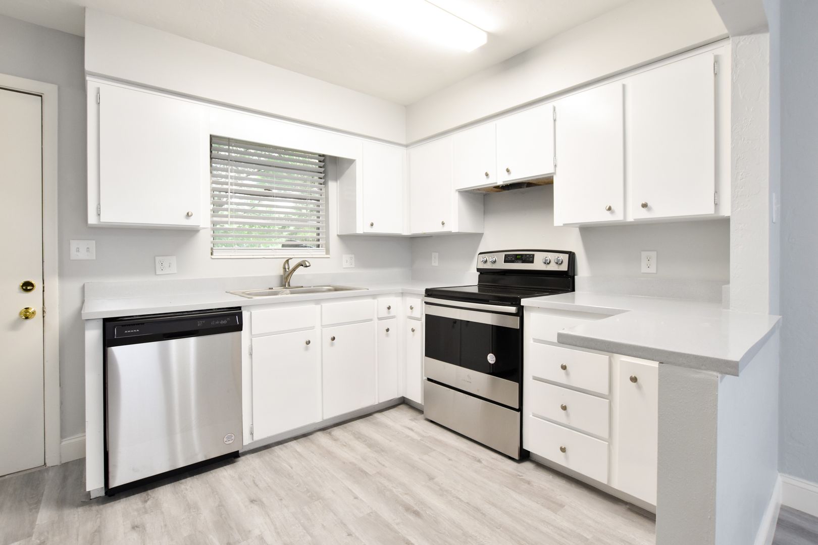 Green Cove Apartments 10 of 12