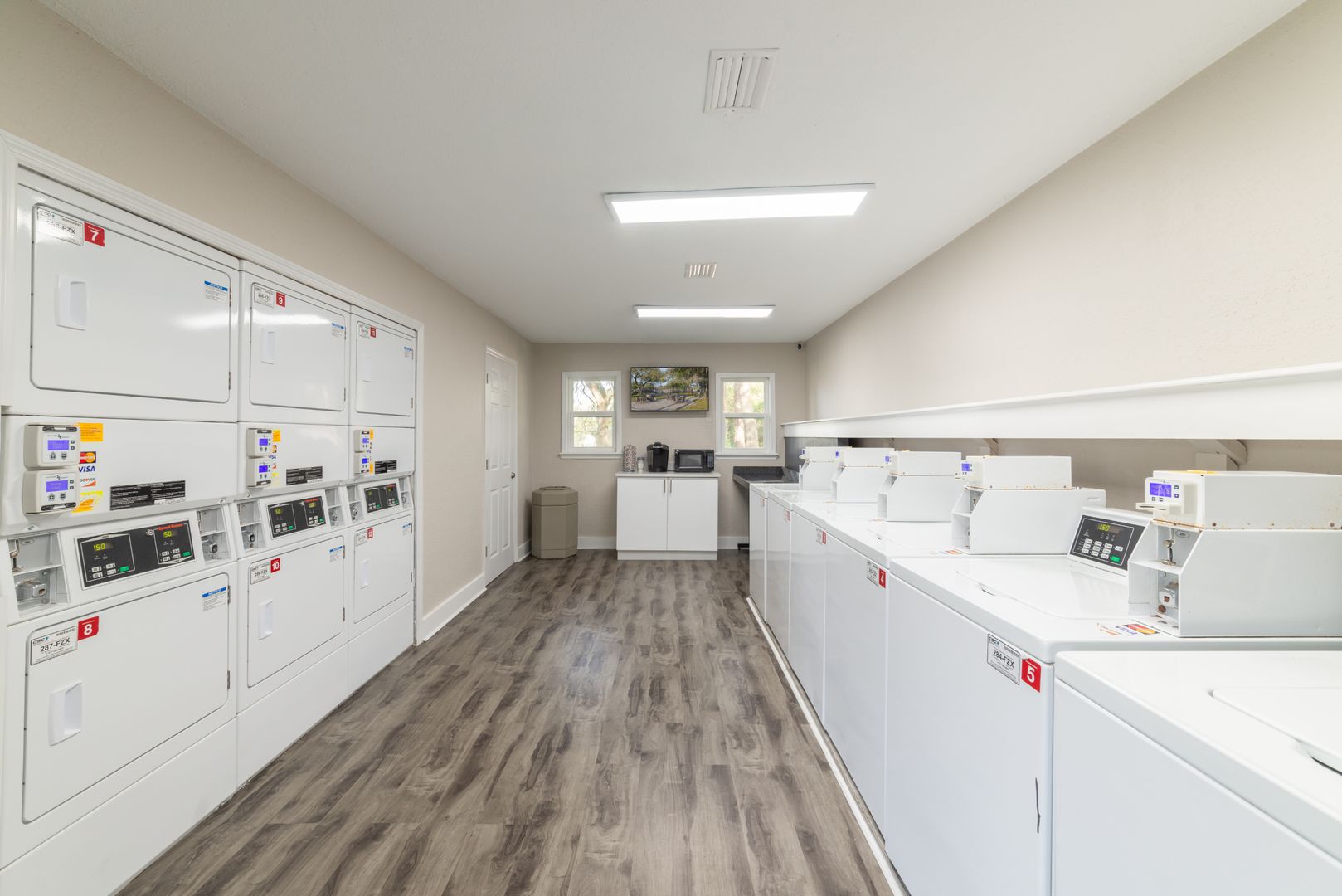Laundry room at The Hammocks off 6th (1 of 2)