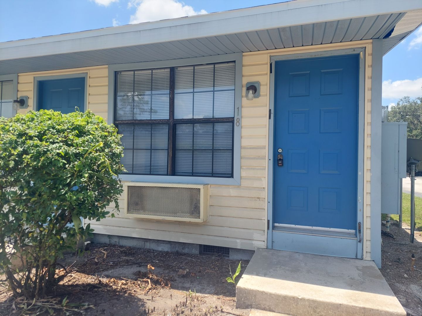 Bartow Apartment: 1295 N Holland Pkwy