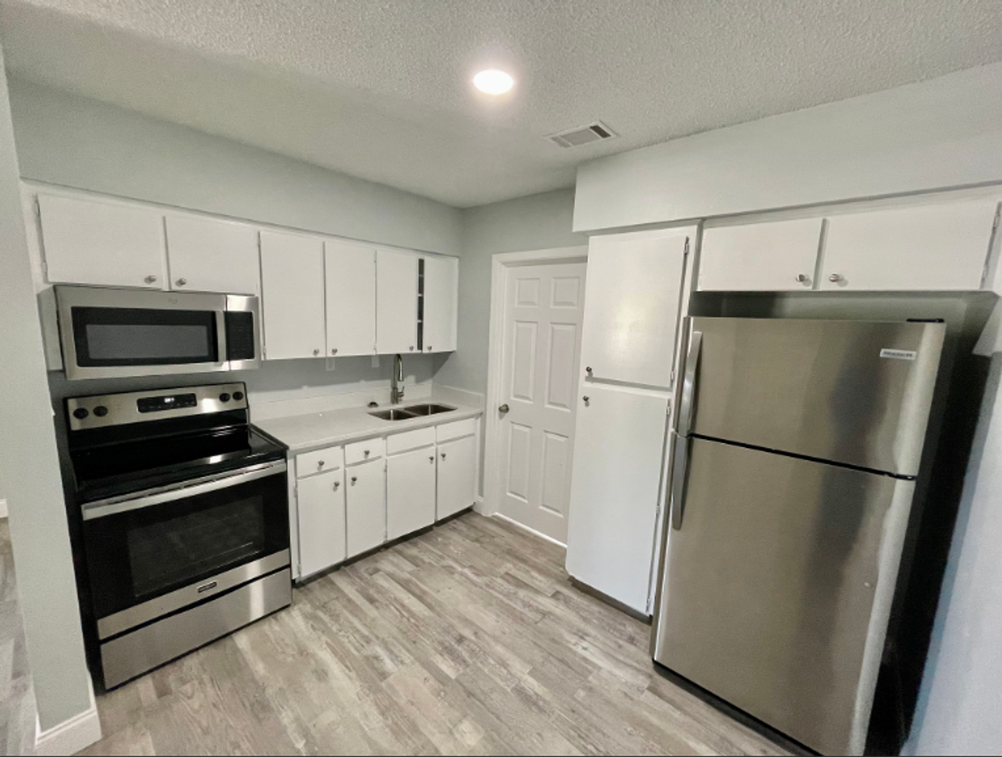 Tampa Apartment: 5305 N Boulevard St
