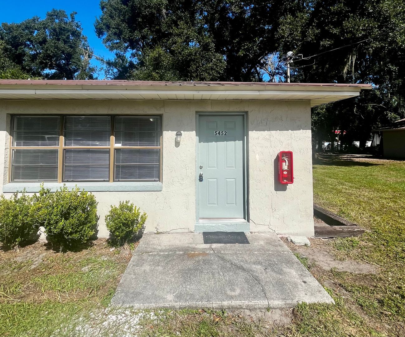 Lakeland Apartment: 5430 Lewellyn Rd