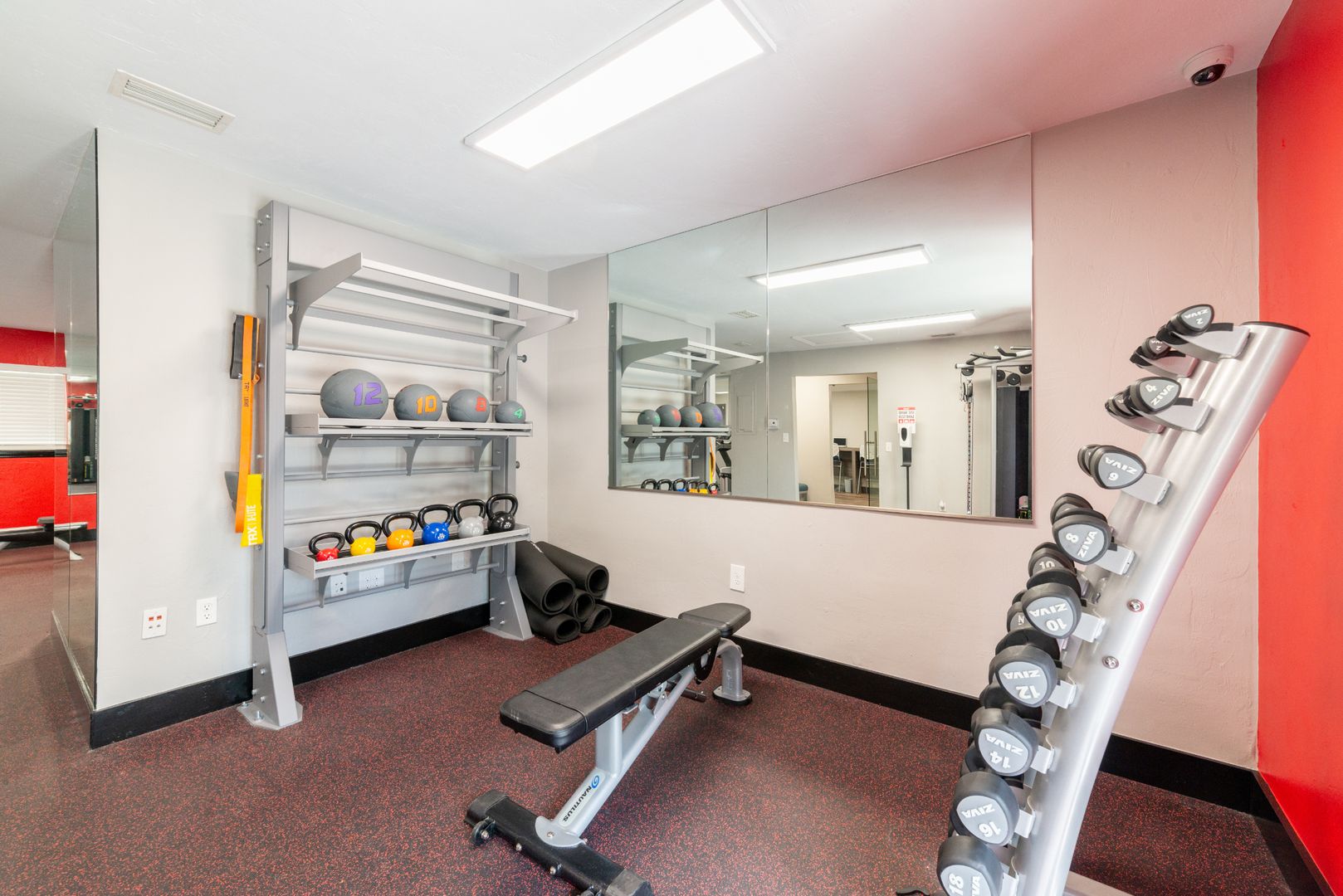 Gym at The Hammocks off 6th (1 of 4)