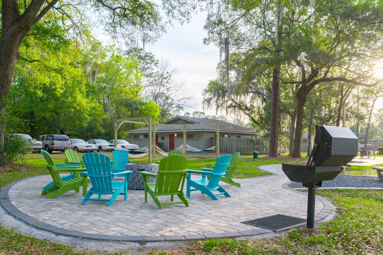Grill area at The Hammocks off 6th (3 of 3)