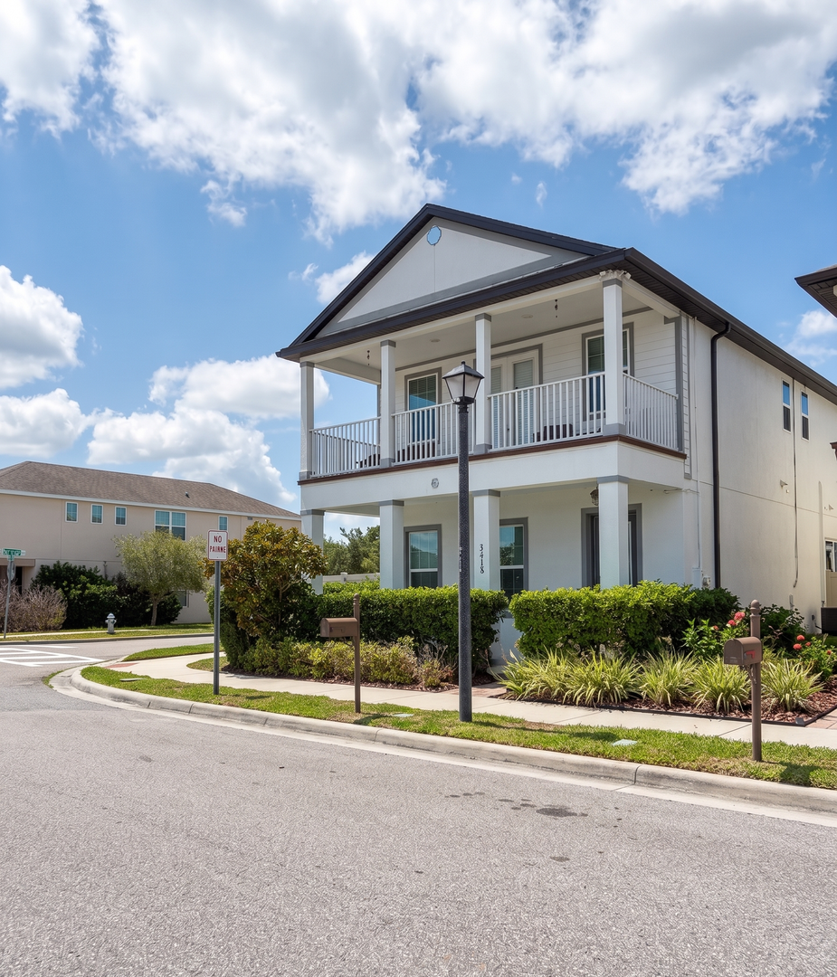 Windermere House: 8588 Powder Ridge Trl