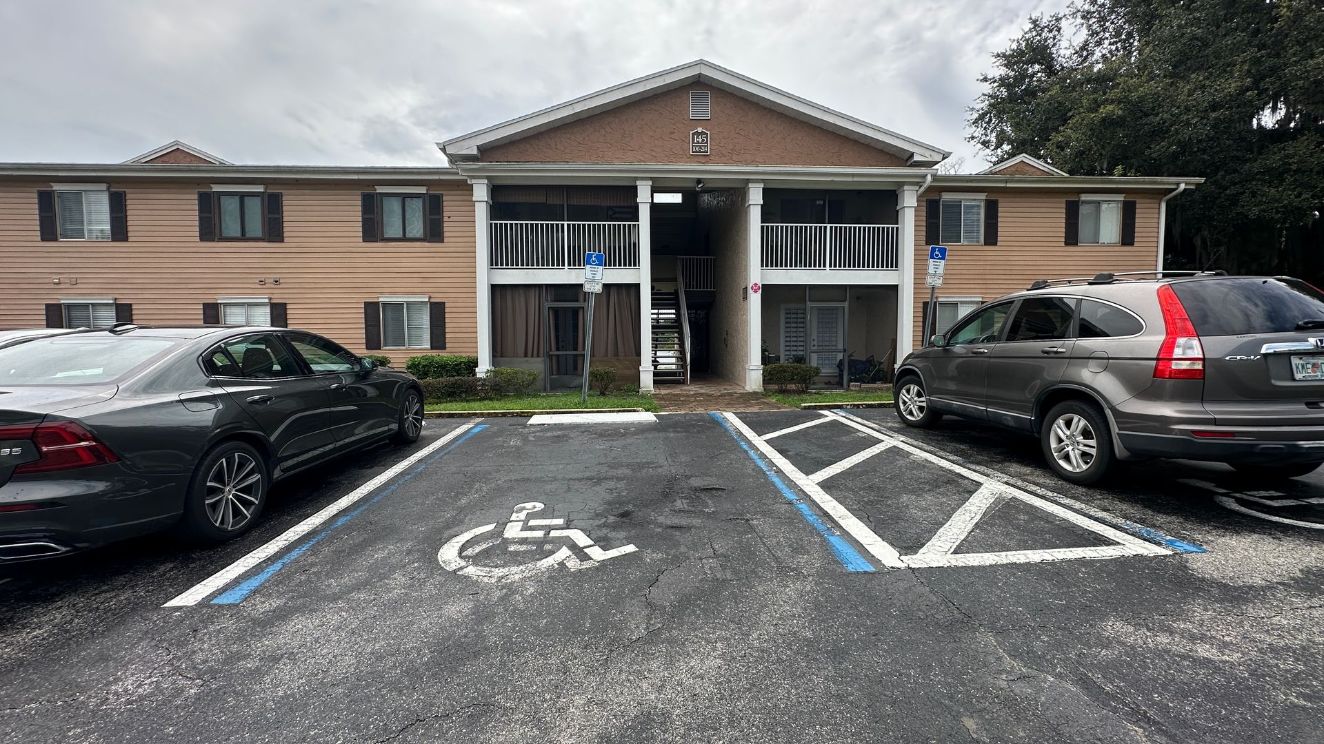 Altamonte Springs House: 145 N Pearl Lake Cswy #210