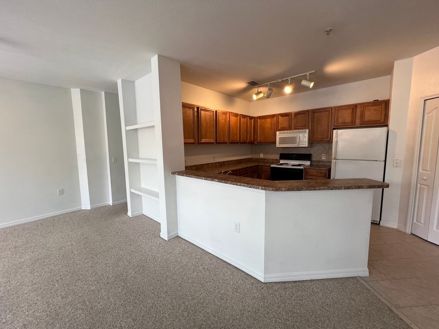 Orlando Condo: 6153 Metrowest Blvd