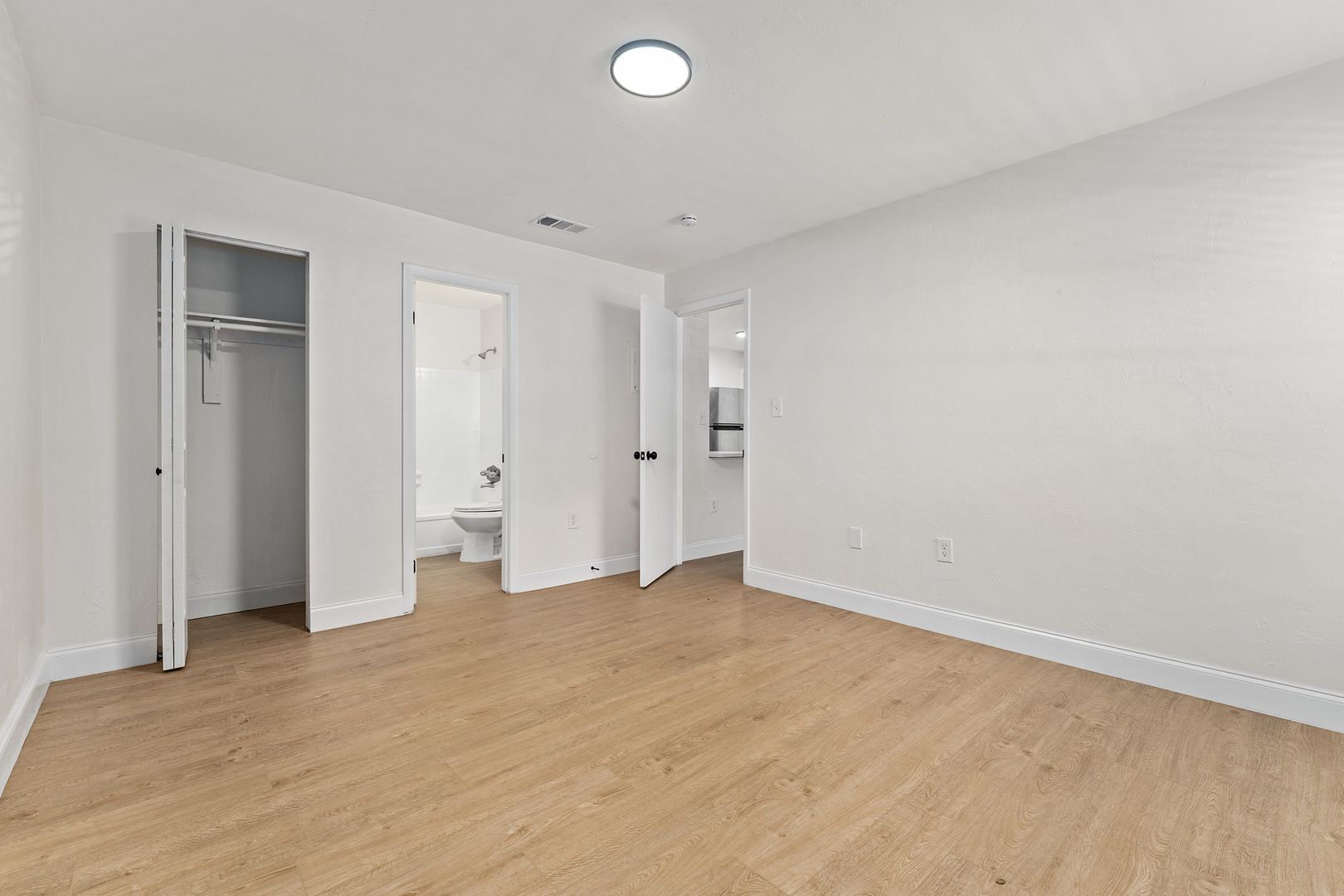 Gainesville Apartment: 1220 NW 12th Street