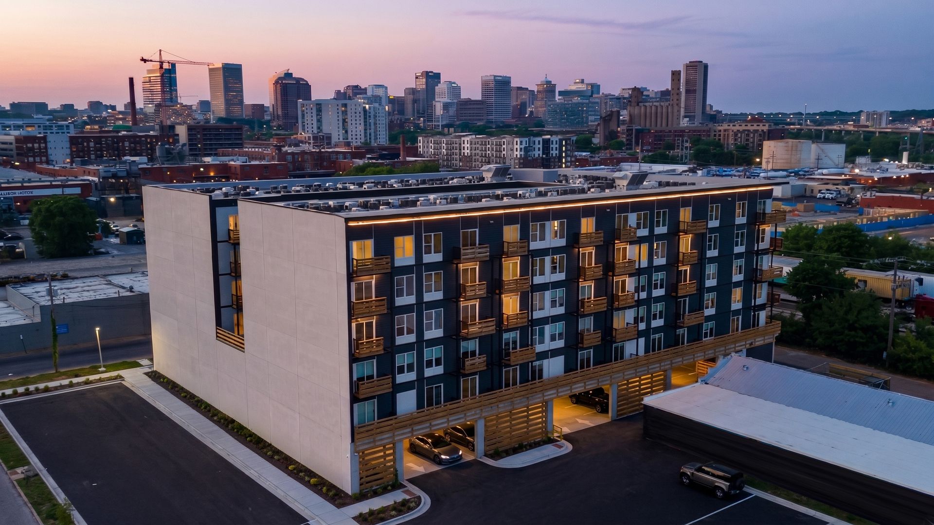 Richmond Apartment: 500 Maury St