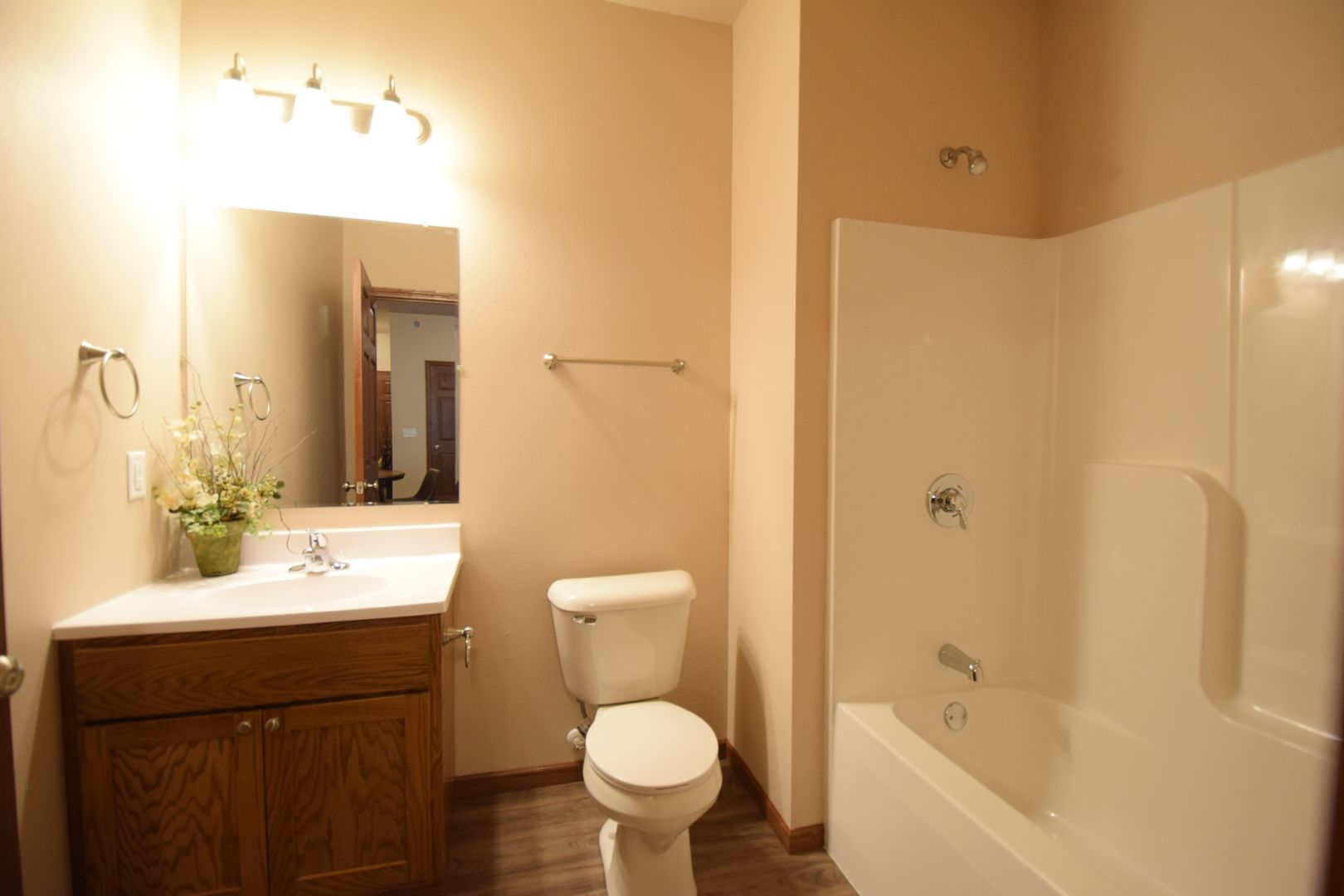 2004 Prairie Rose Drive 105, Mankato, MN 56001