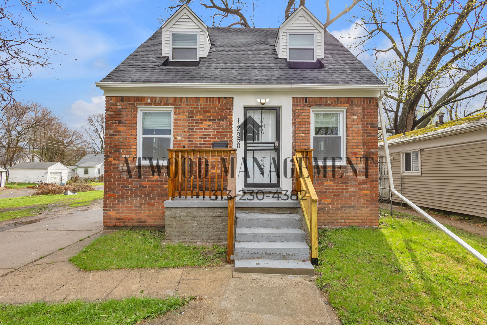 Detroit House: 12950 Glastonbury Ave