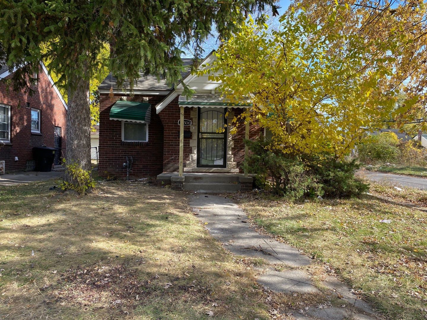 Detroit House: 13500 Penrod St