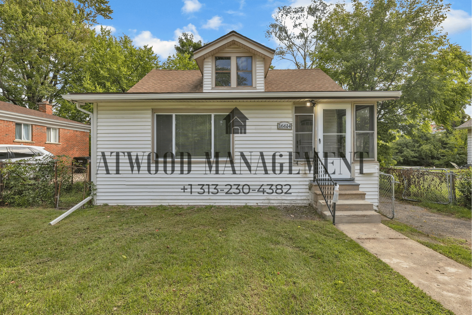 Detroit House: 16614 Woodbine St