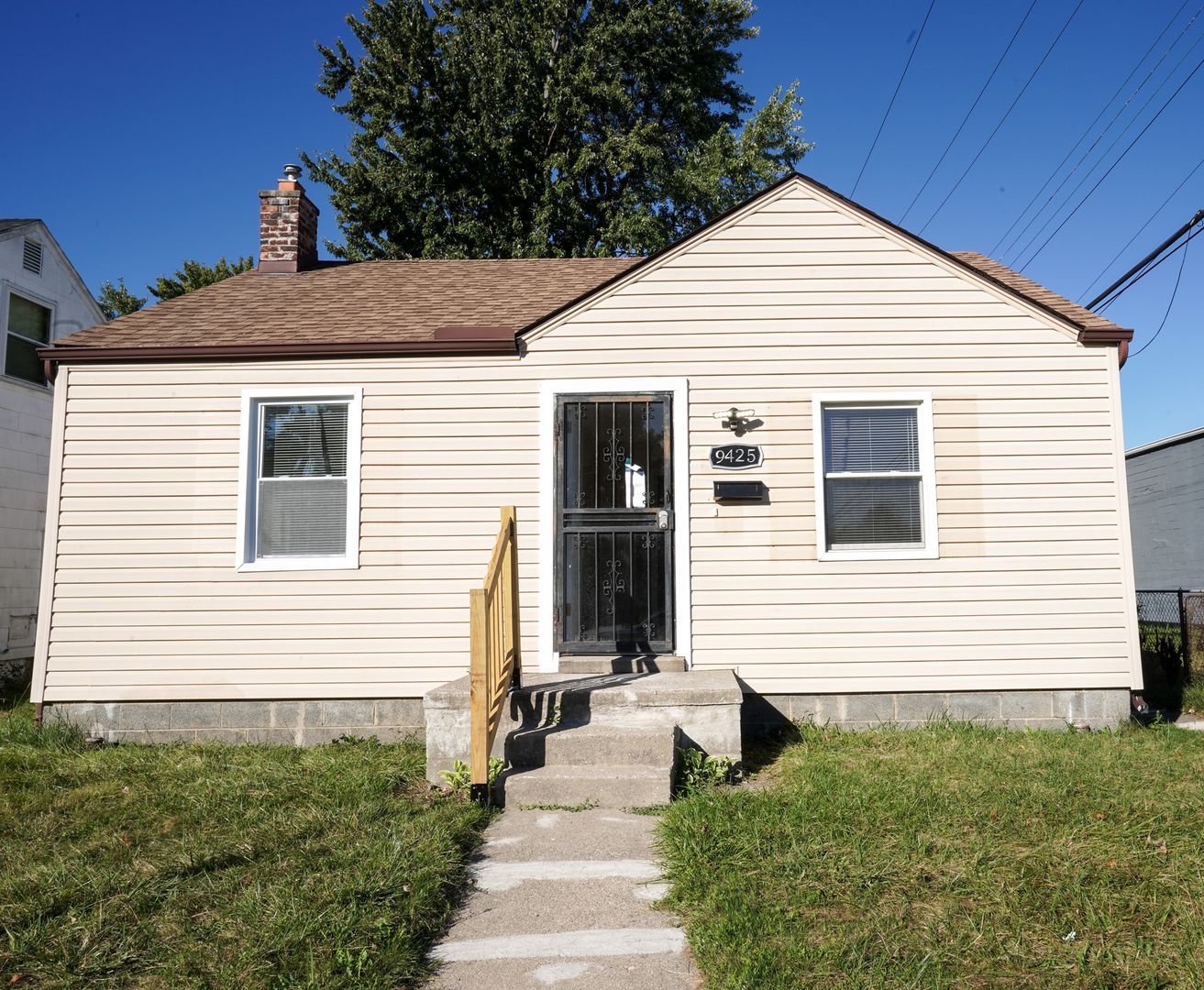 Detroit House: 9425 Marlowe St