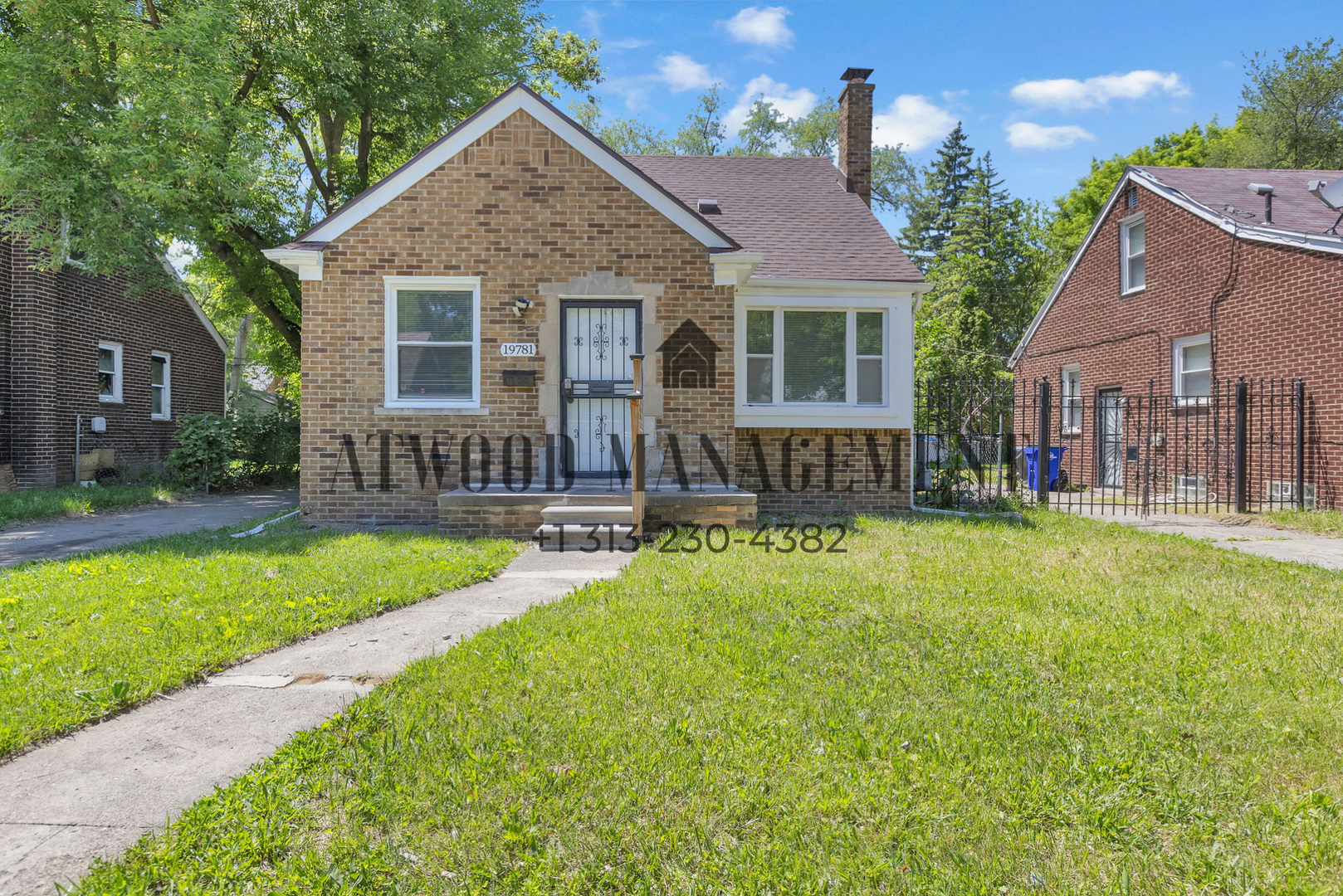 Detroit House: 19781 Fielding St