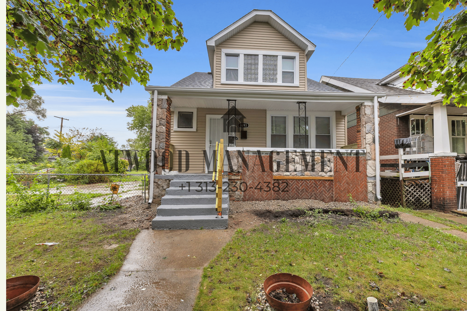 Detroit House: 8693 Woodlawn Ave