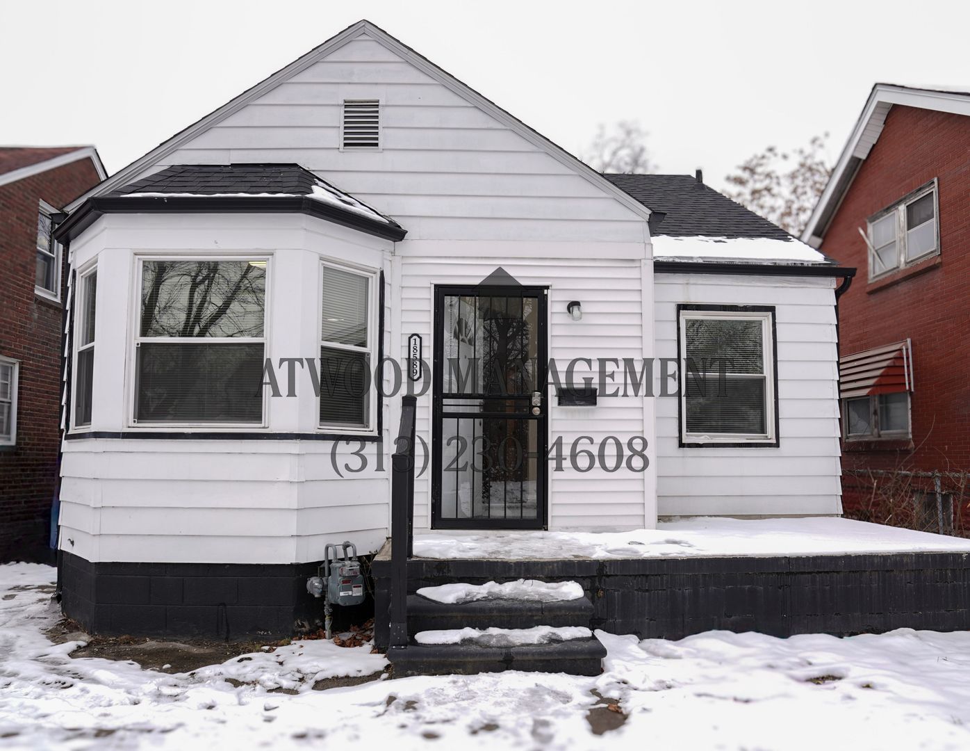 Detroit House: 18589 Hull Ave