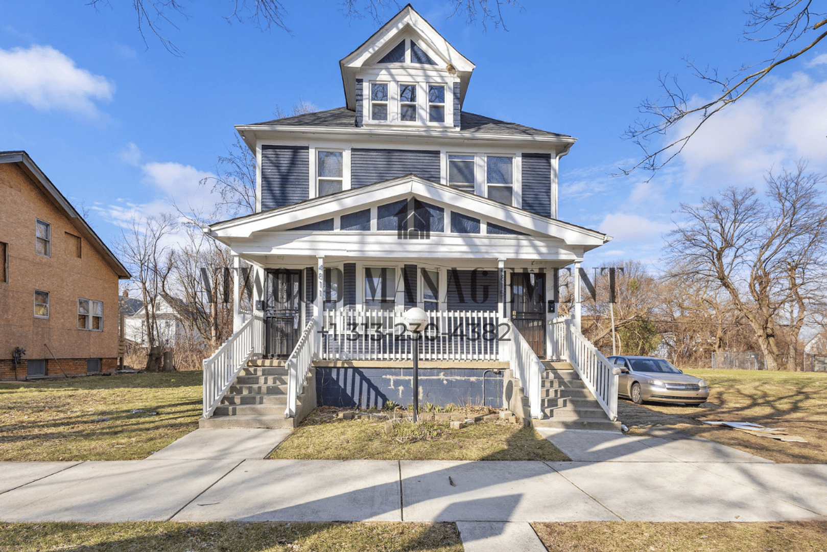 Detroit Apartment: 4811-15 Seyburn St