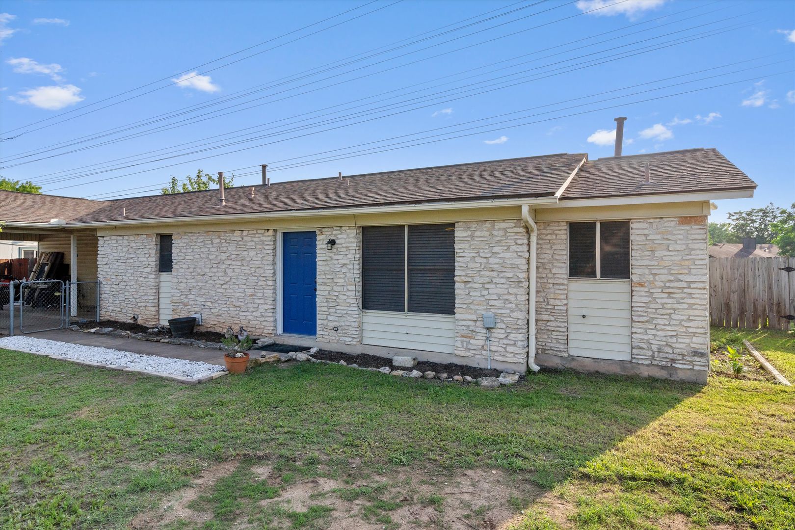 Austin Apartment: 5700 Cherry Park