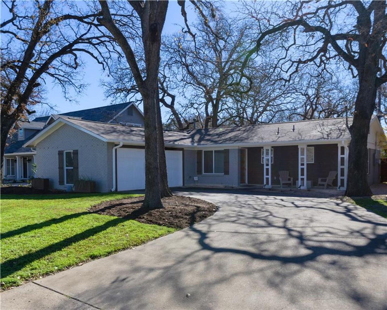 Austin House: 2505 Rogge Lane