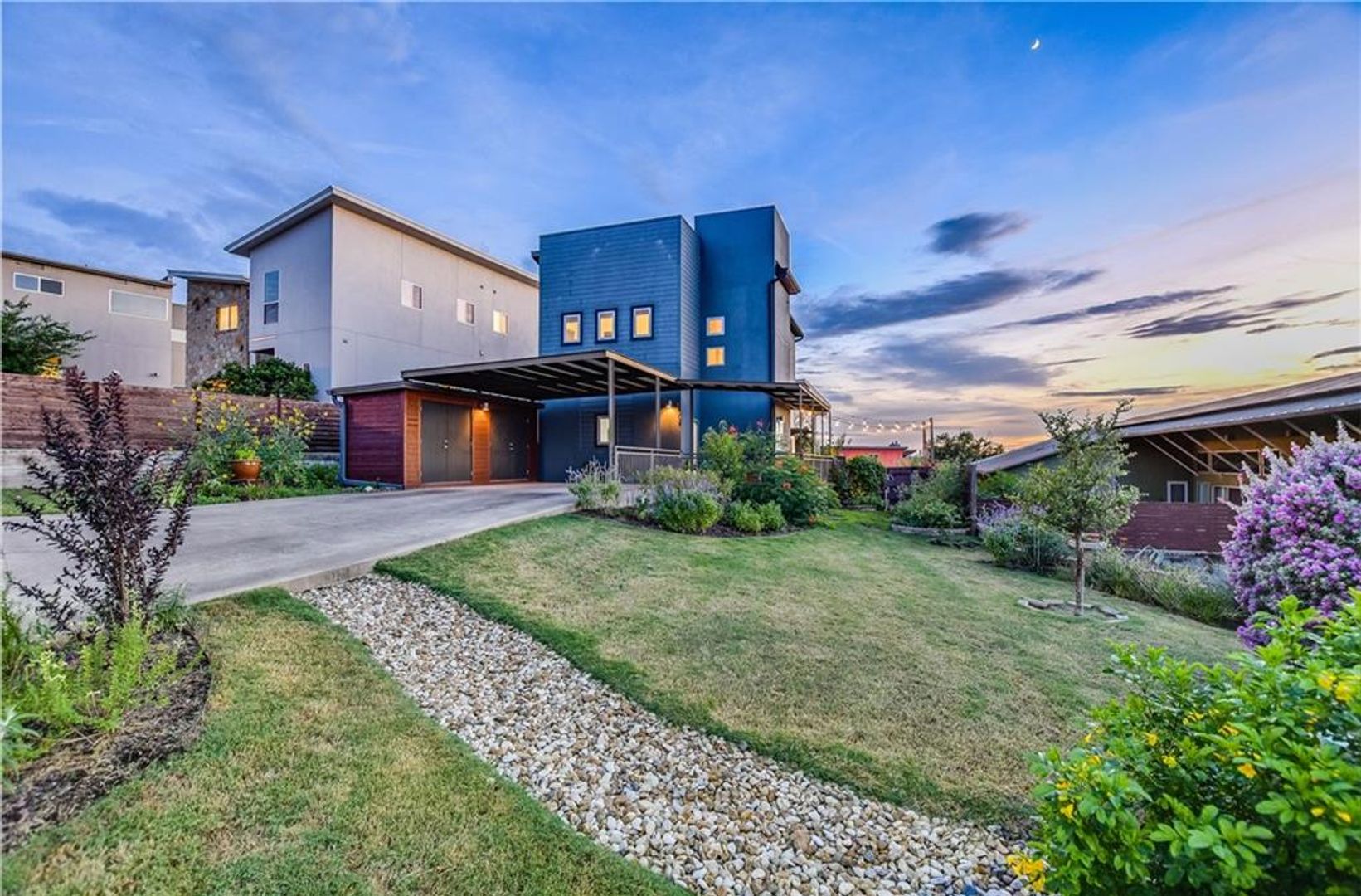 Austin House: 5408 Sendero Hills Pkwy