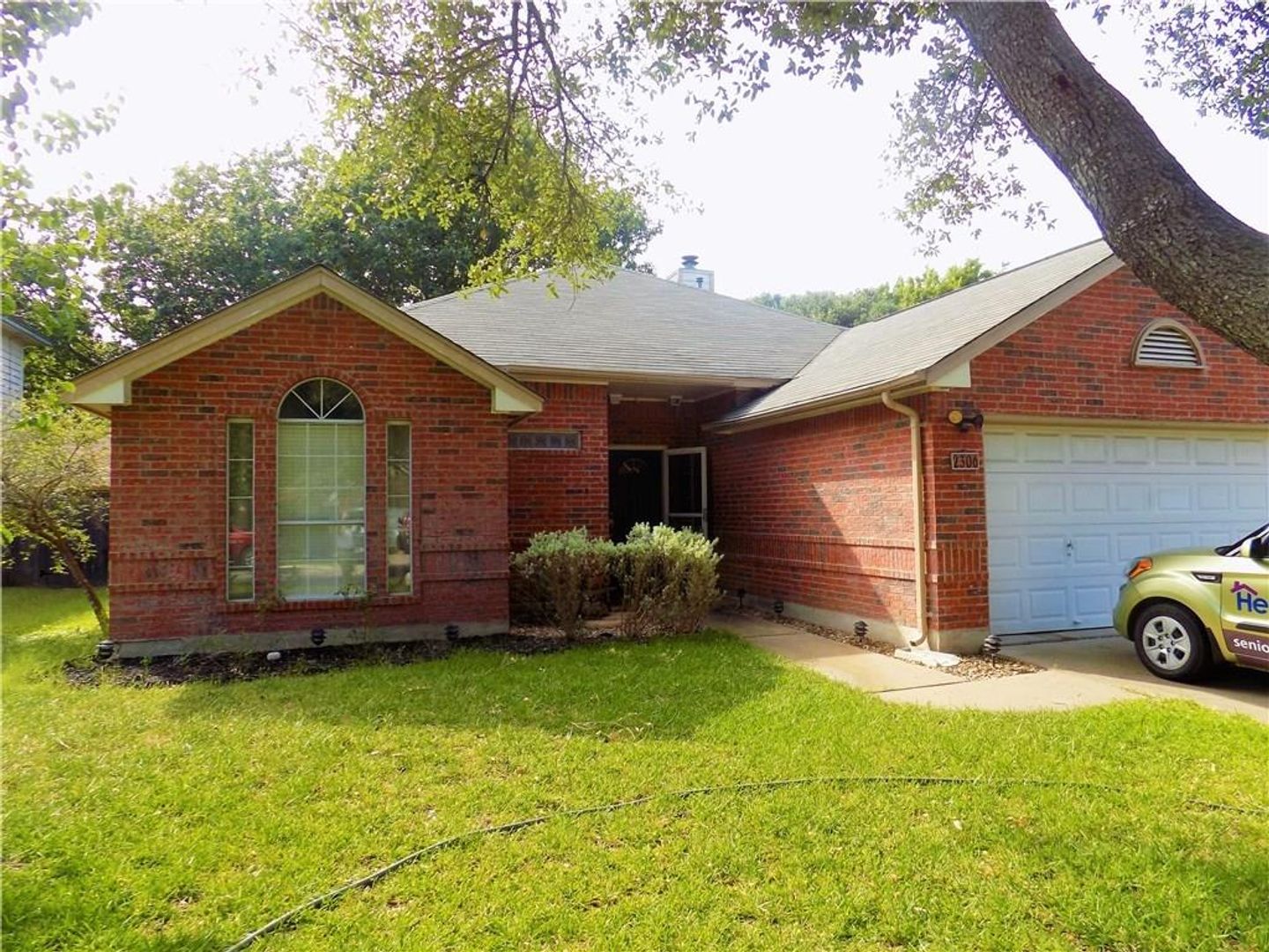 Round Rock House: 2306 Raintree Path
