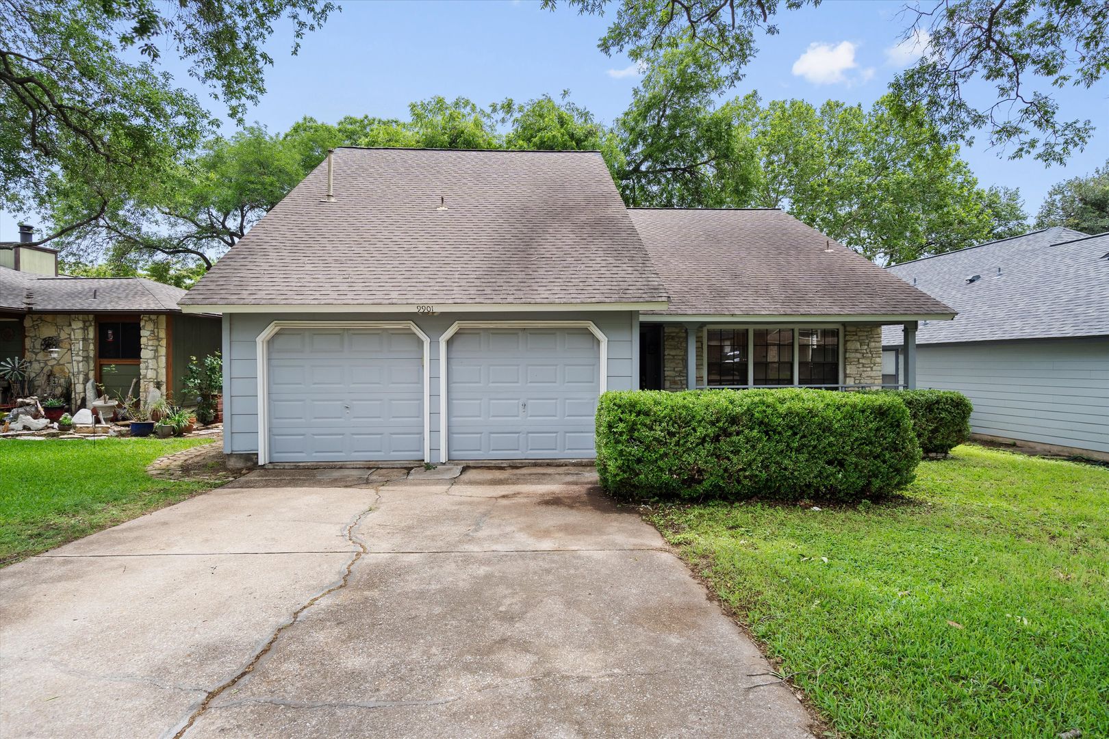 Austin House: 9901 Willers Way
