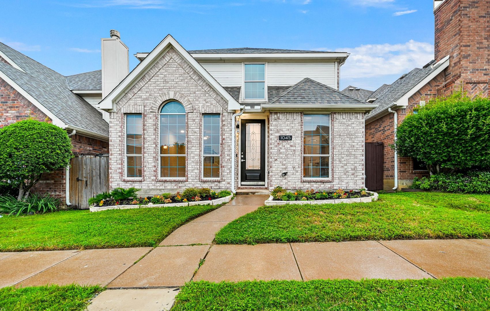 Carrollton House: 1045 Rodin Lane
