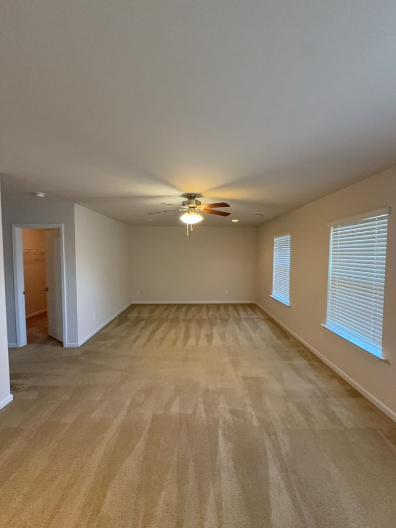 204 Ashmore Ln 14 of 28