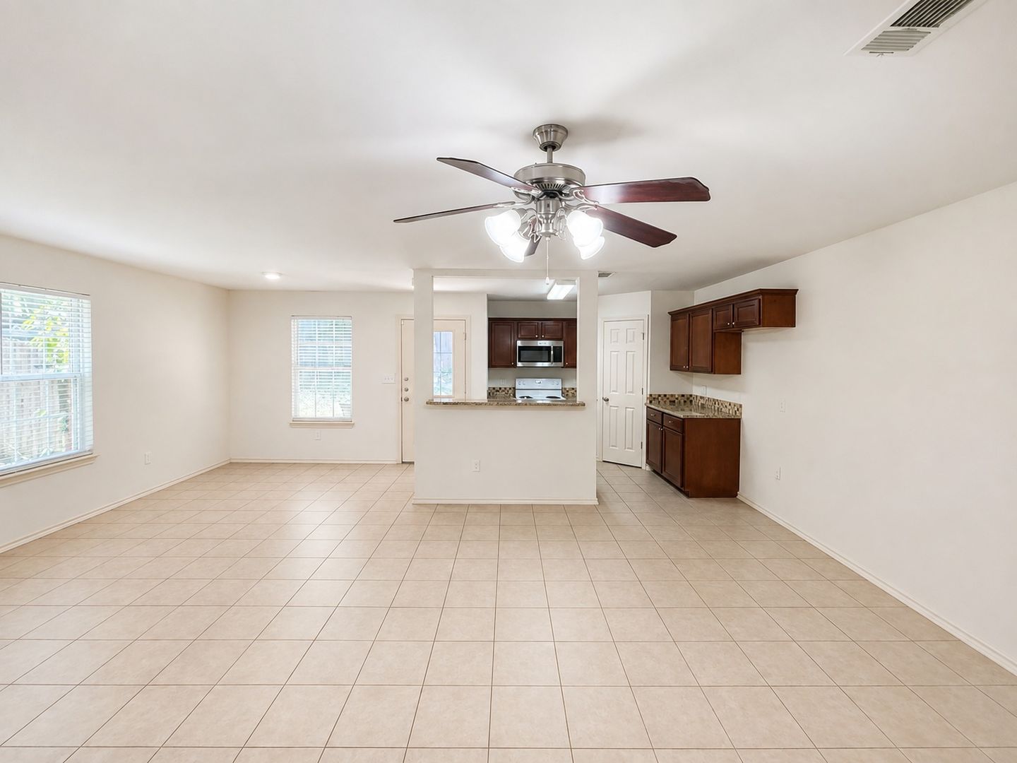 907 Parkplace Ridge 2 of 12