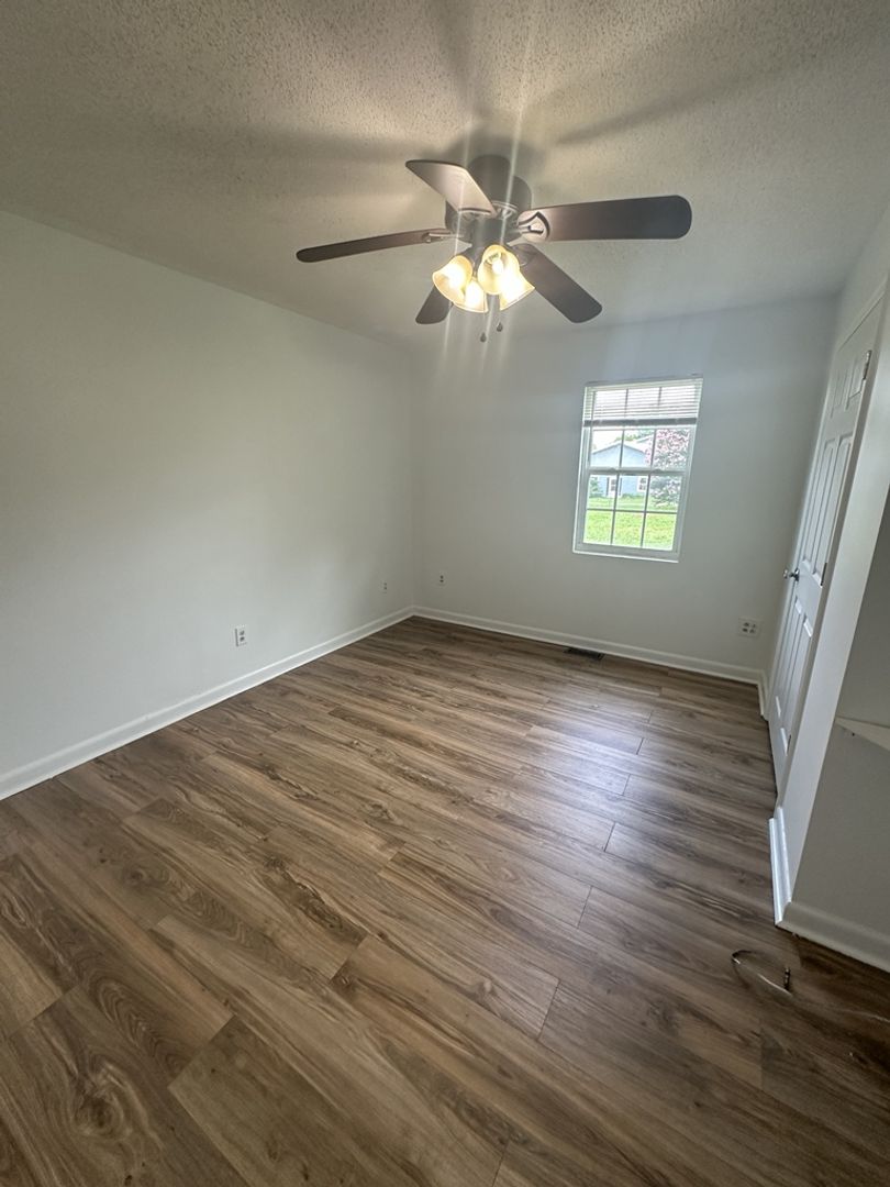 6250 W Highway 136 12 of 12