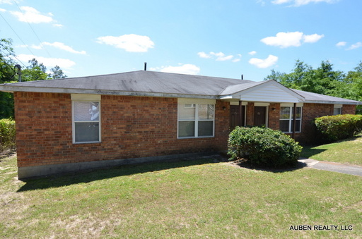 SECTION 8 ACCEPTED Charming 2-Bedroom Home in Hill Place on Walden Drive – photo 1