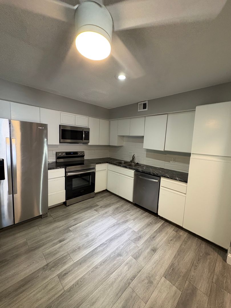 6815 NW Mokane Ave. 2 of 10