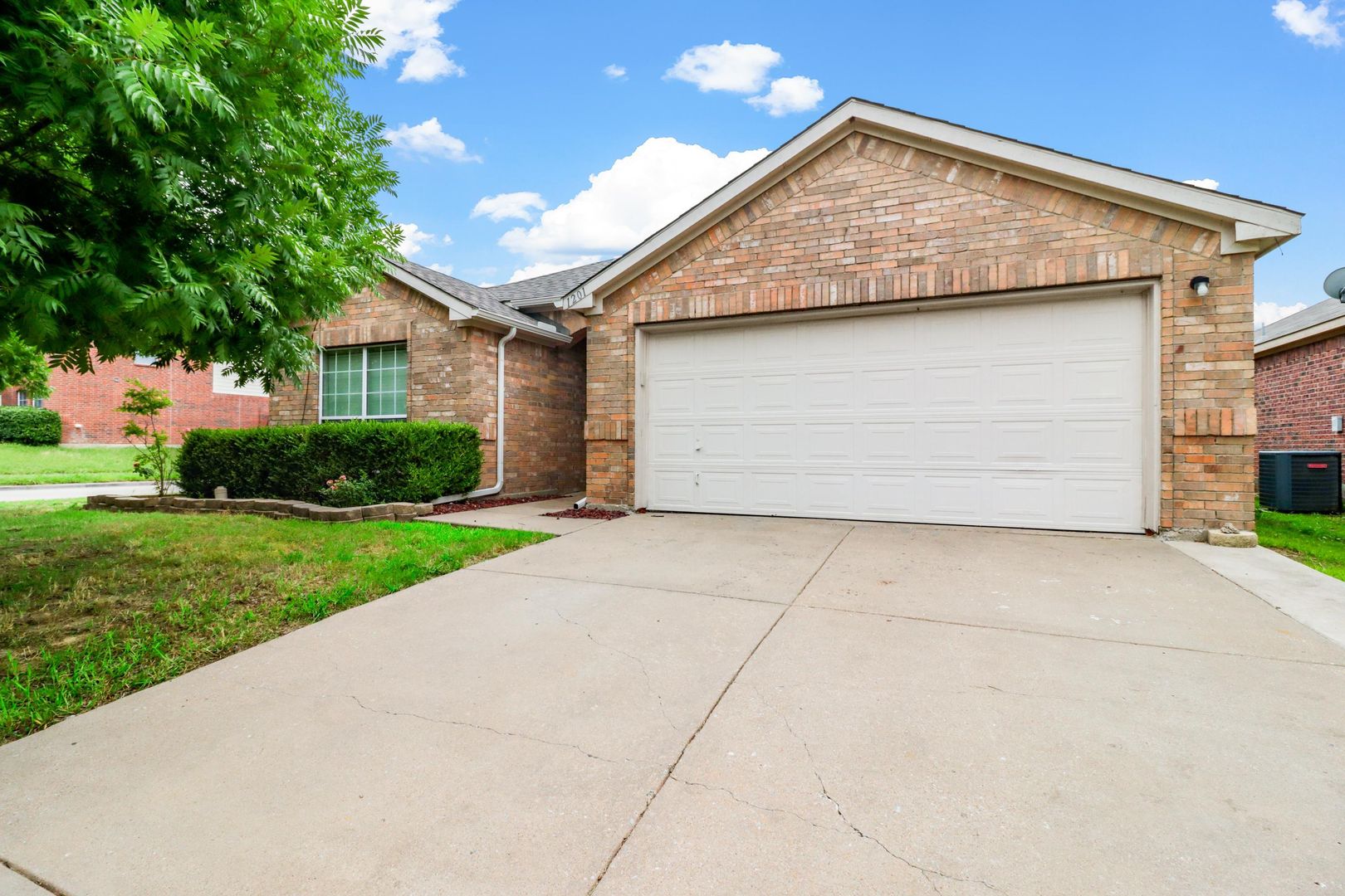 Princeton House: 1201 Caroline Drive