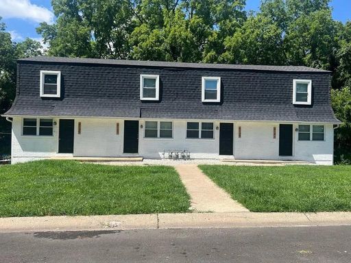 Charming 2 Bed / 1 Bath Quadplex Unit in Kansas City, KS – photo 1