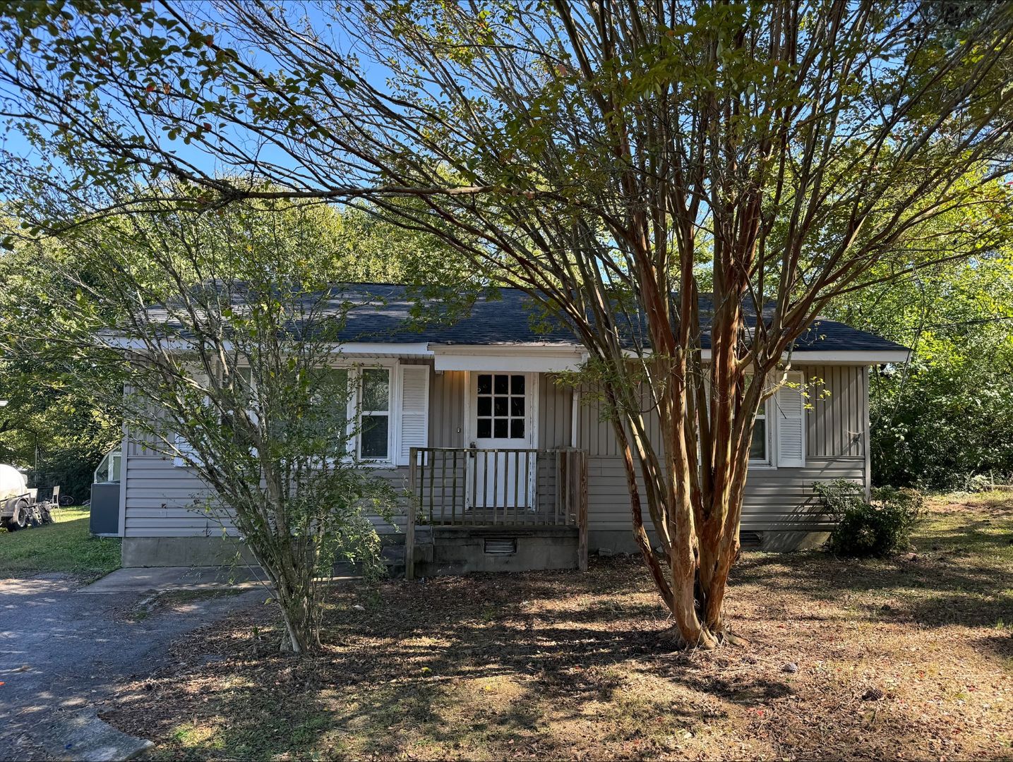 Rossville House: 808 Lafayette Drive