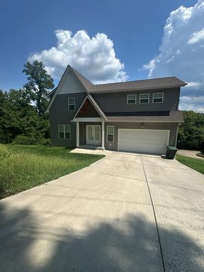 Newer Spacious 3 Bedroom 2.5 Bathroom in Hixson! $600 off first month! – photo 1