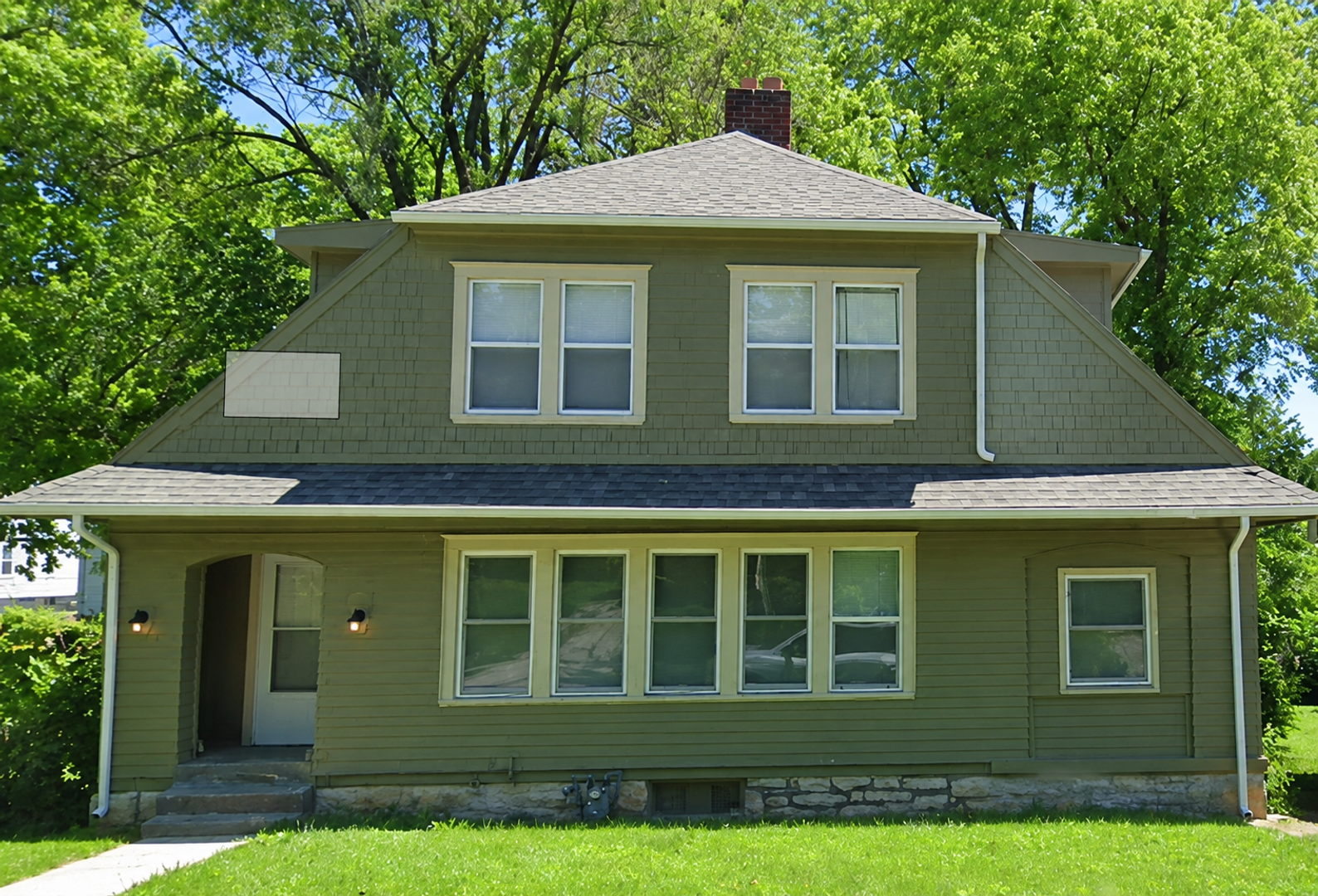 Kansas City House: 6027 Forest Ave