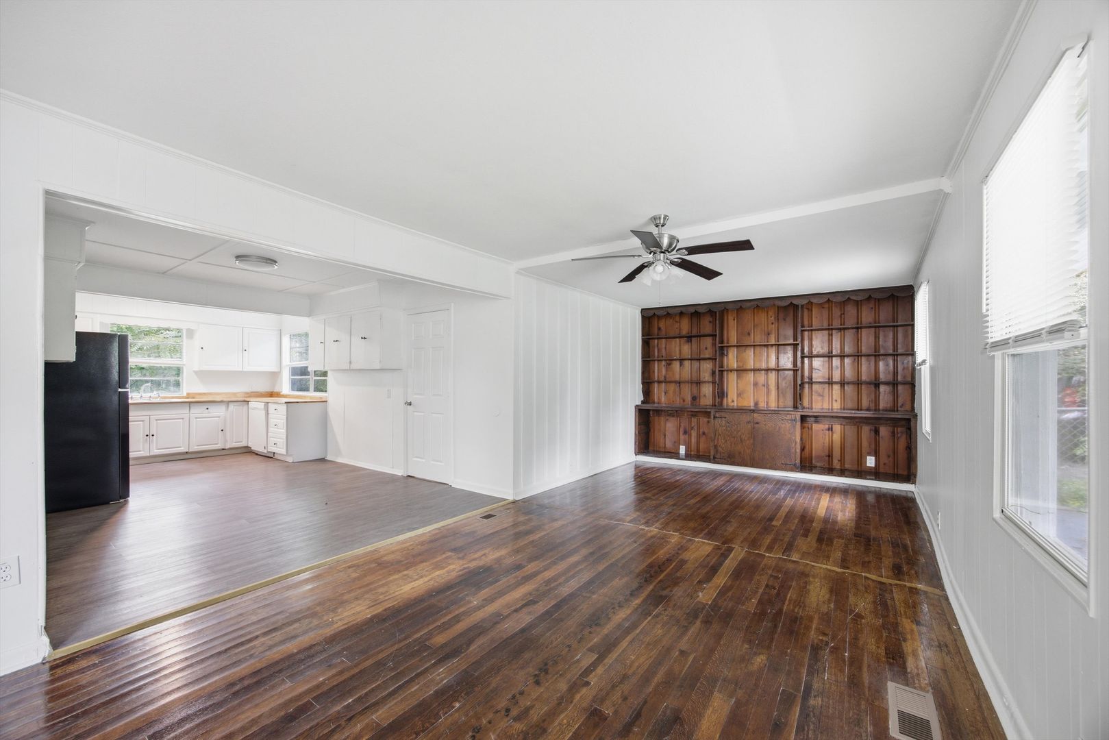 3826 Kingwood Circle 8 of 12