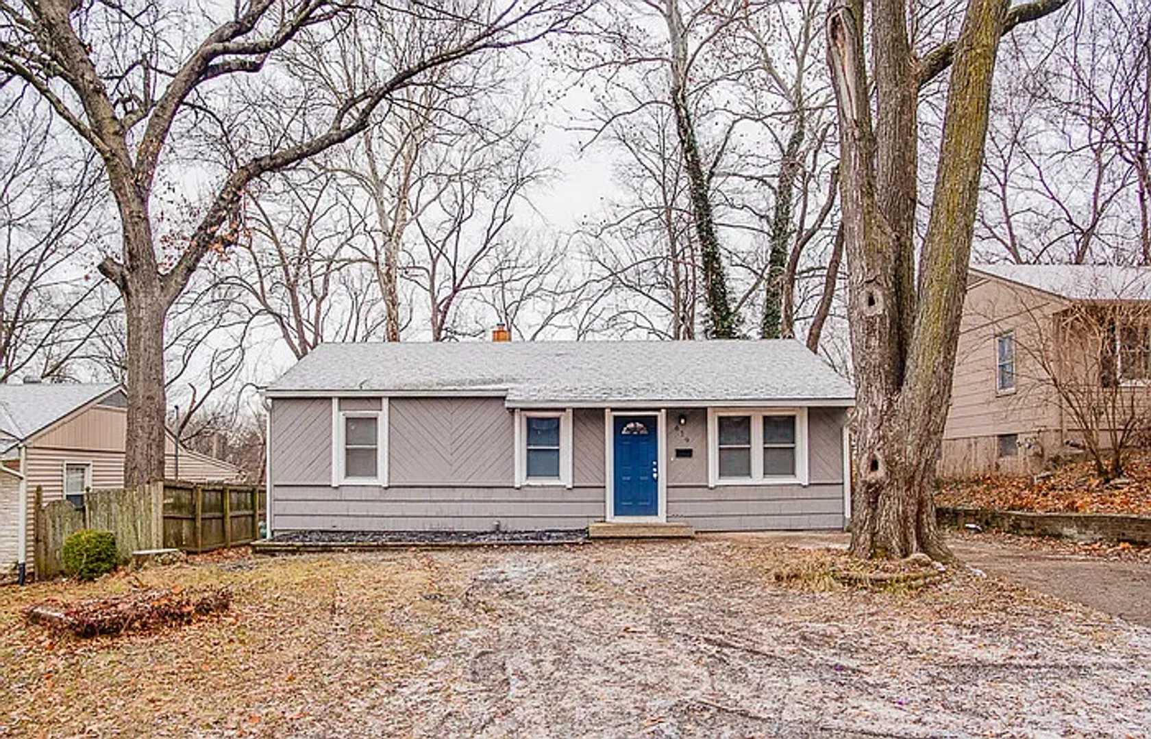 Kansas City House: 619 NE 41st Ter.