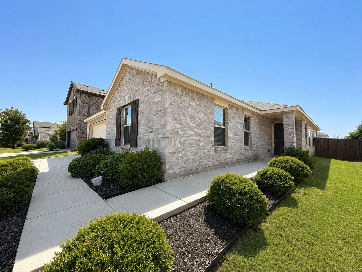 2605 Wesley Avenue 2 of 12