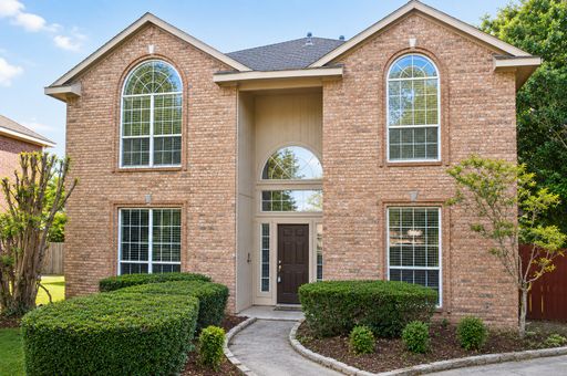 Beautiful Two-Story Home on a Corner Lot for Lease in Euless! – photo 1